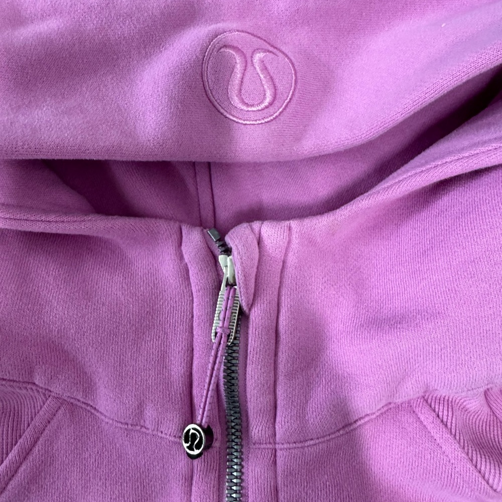 lululemon Cropped Pink 3/4 Zip Hoodie Woman’s SZ M/L workout athletic - Picture 13 of 15